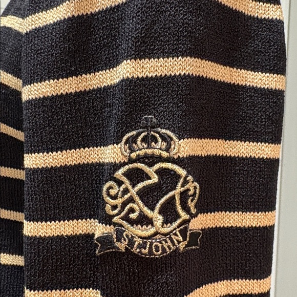 St John Sport sz S black with gold stripe crewneck sweater w/crest on sleeve - Picture 5 of 7